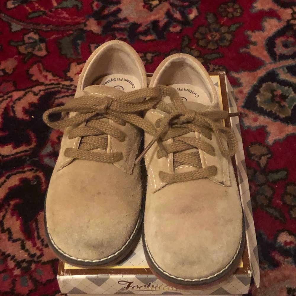 Footmates “dirty buck” toddler-9 (m/w).